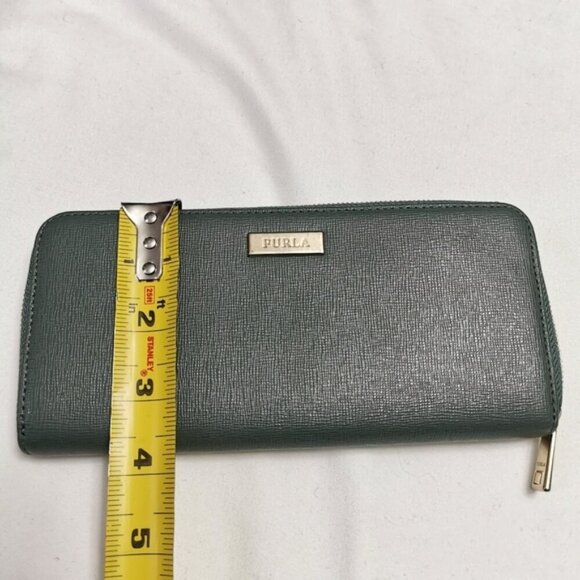 Furla Genuine Leather Zippy Long Wallet Cardholders - Picture 11 of 12